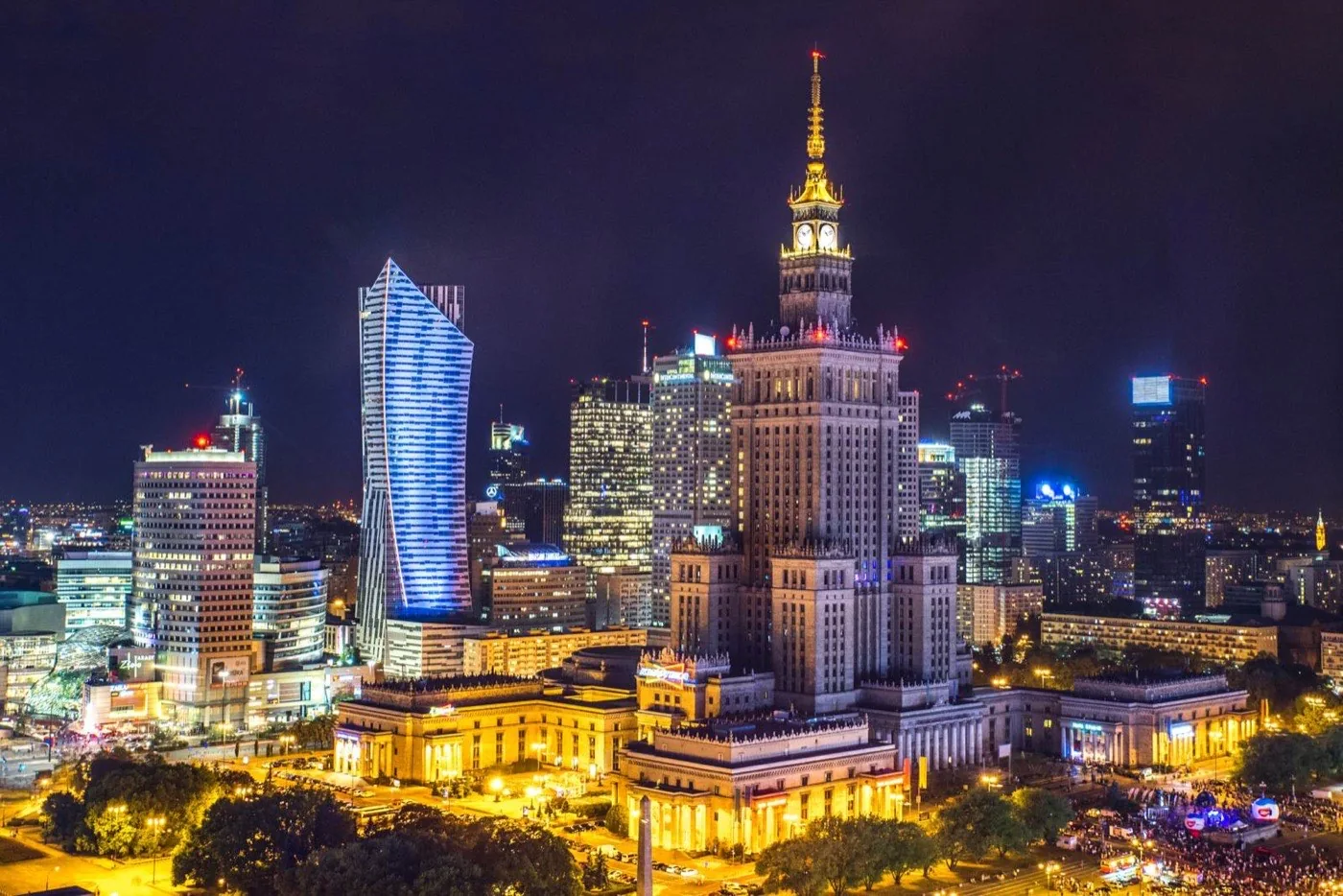 Варшава вечером
